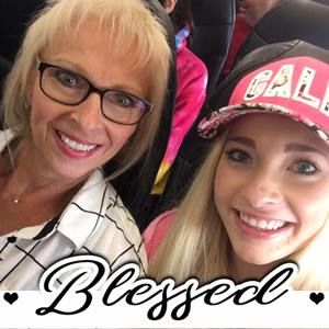 Meet your Posher, Glori